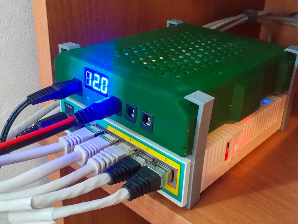 SOHO UPS в маленьком корпусе и своими руками. Менее чем за 1500 руб - 10